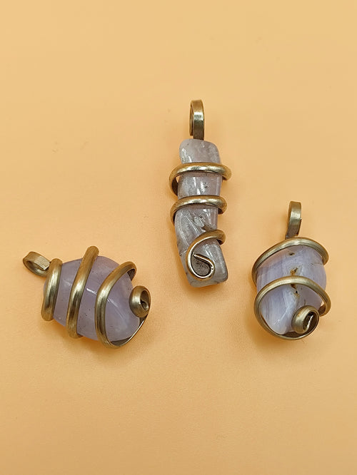 Colgante de Calcedonia Azul